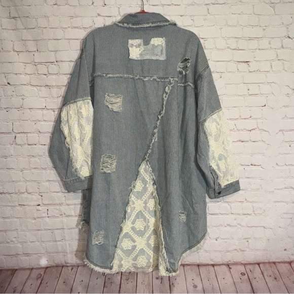 POL Lace & Crochet Patch Relaxed Fit Striped Denim Shacket, Size Medium - Picture 15 of 16